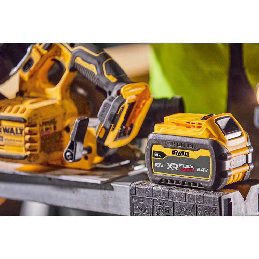 18V Akku Handkreissäge 190mm Basic (DeWALT DCS573NT-XJ)