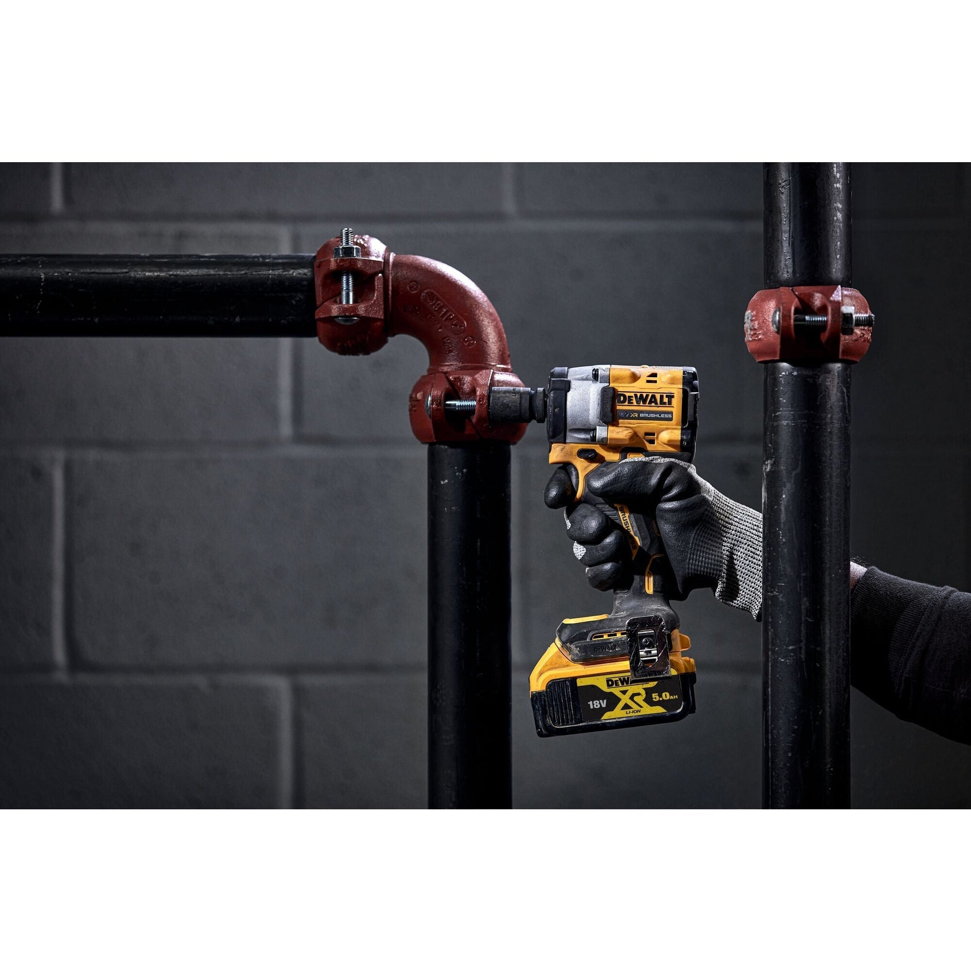 18V/2x5Ah Akku-Schlagschrauber, 1/2", 400Nm, Koffer (DeWALT DCF922P2T-QW)