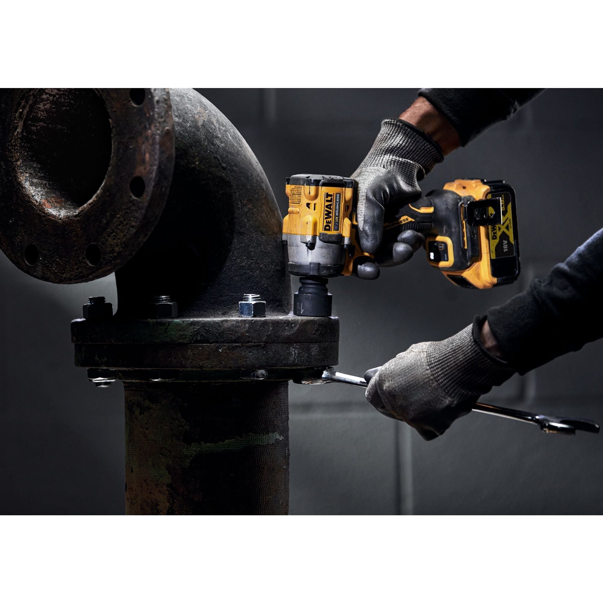 18V/2x5Ah Akku-Schlagschrauber, 1/2", 400Nm, Koffer (DeWALT DCF922P2T-QW)