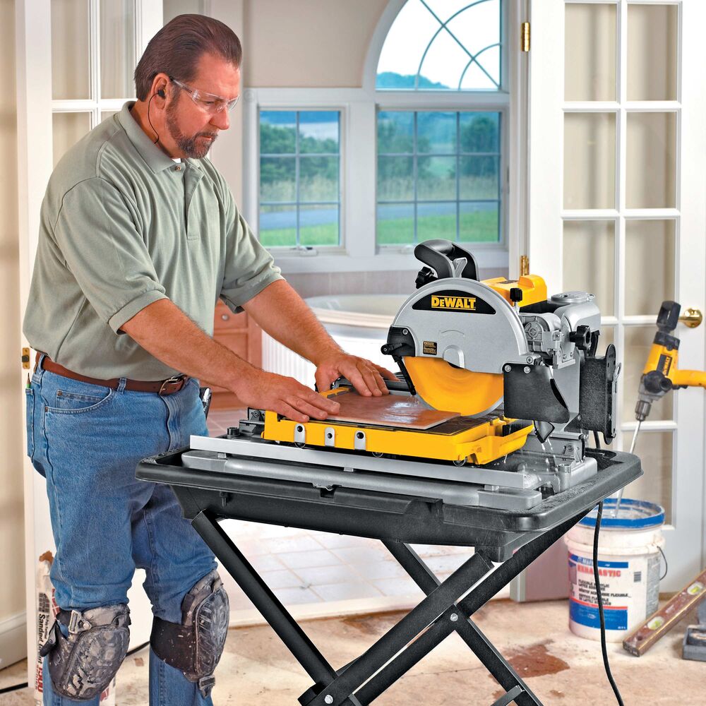 1600W Stein- und Fliesensäge 610/250mm (DeWALT D24000-QS)