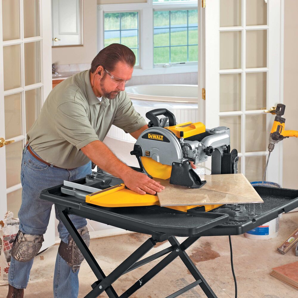 1600W Stein- und Fliesensäge 610/250mm (DeWALT D24000-QS)